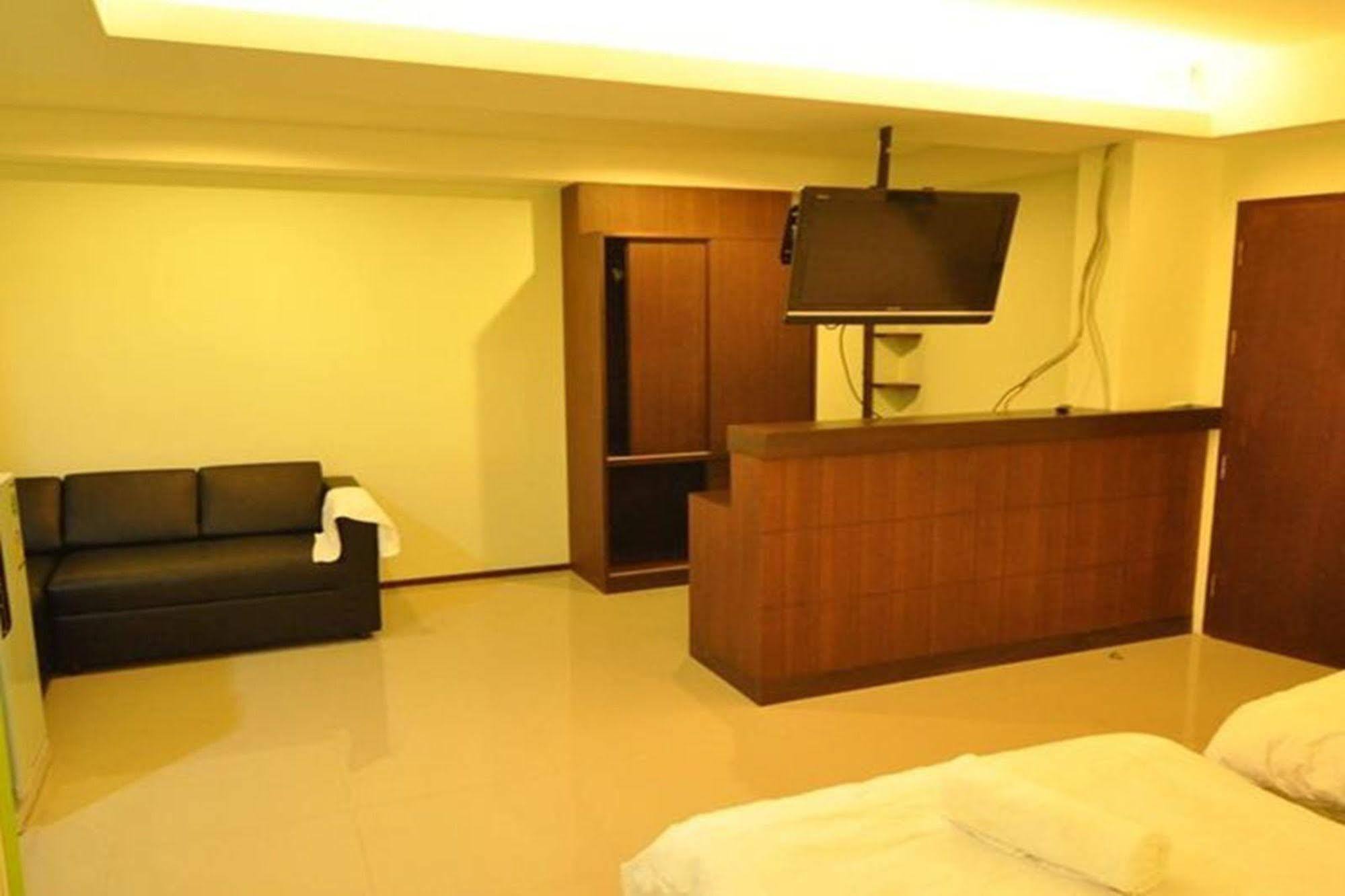 Fun-D City View Sha Plus Khon Kaen Exterior photo